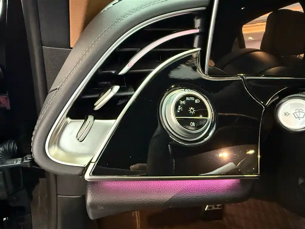 Mercedes-Benz E-Class 2024 Model E 300 L Luxury фото 17