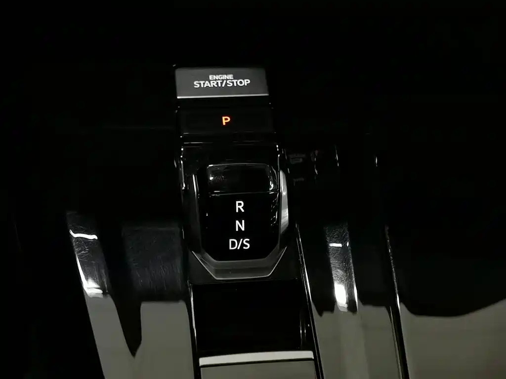 Volkswagen Talagon 2021 380TSI 4WD R-Line Explorer Edition фото 13