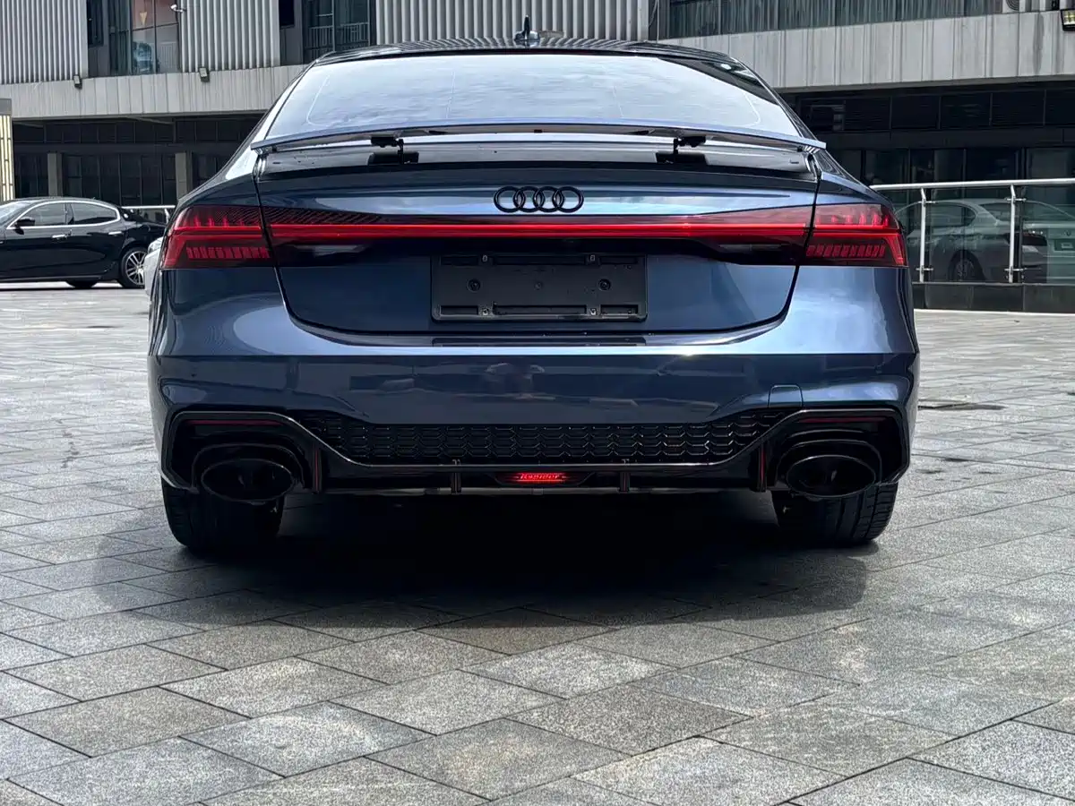 Audi A7 2024 2023 Model 45 TFSI Premium Selection Edition