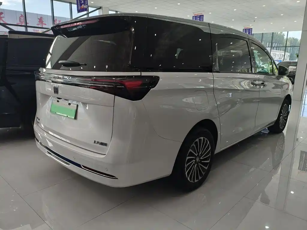 Buick GL8 New Energy 2026 2025 Landprestige First Edition 7-Seater
