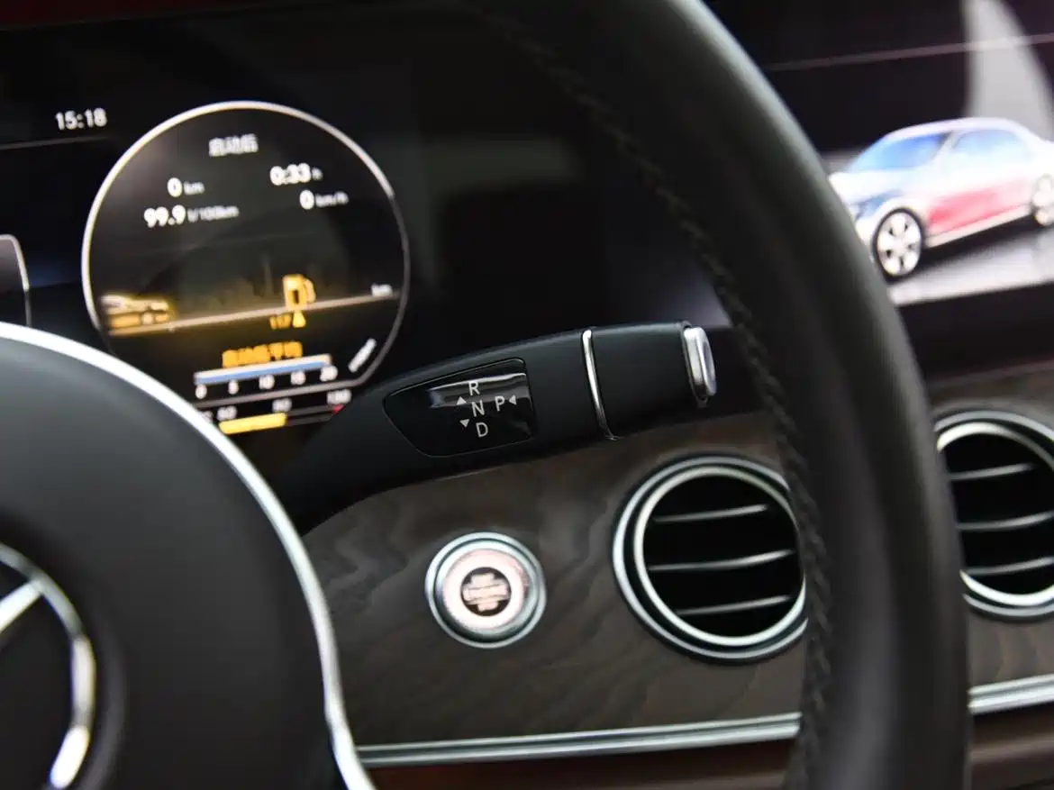 Mercedes-Benz E-Class 2020 E 300 L Fashion фото 13