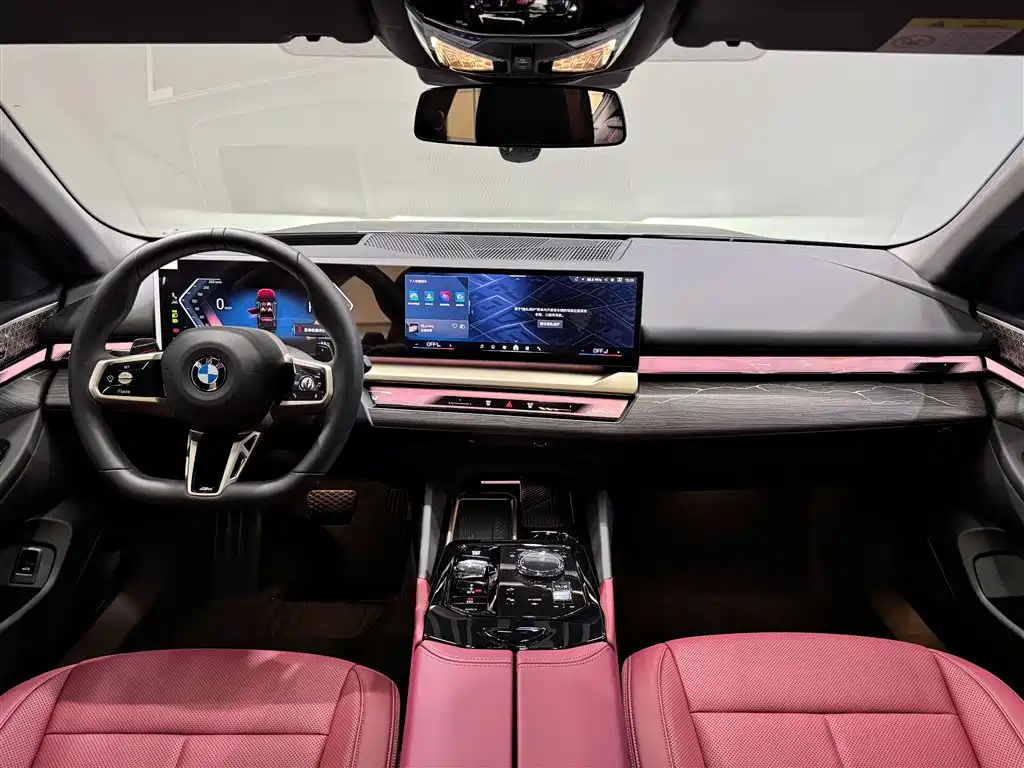 BMW 5 Series 2025 530Li Premium M Sport Package фото 12
