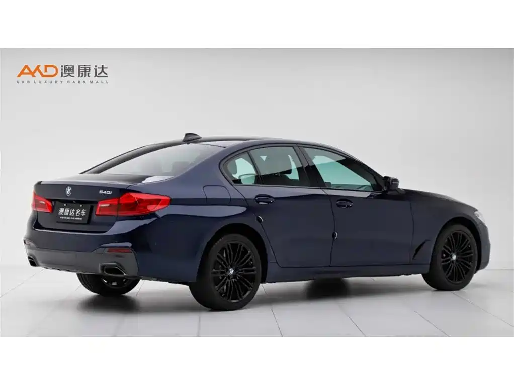 BMW 5 Series (Import) 2020 540i Style Edition M Sport Package фото 3
