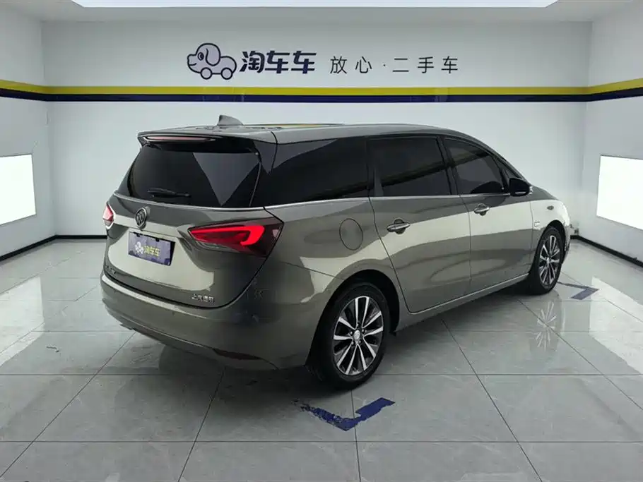 Buick GL6 2018 18T 6-Seater Premium фото 3