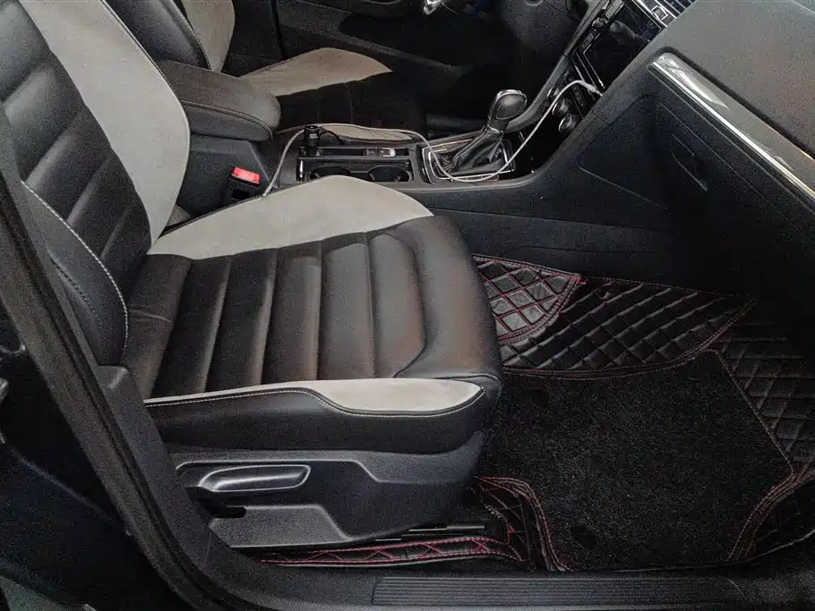 Volkswagen Golf 2019 280TSI DSG R-Line China VI фото 8