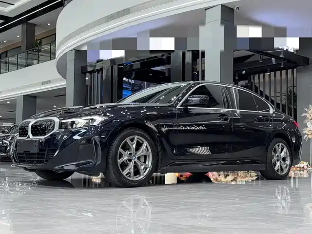 BMW i3 2024