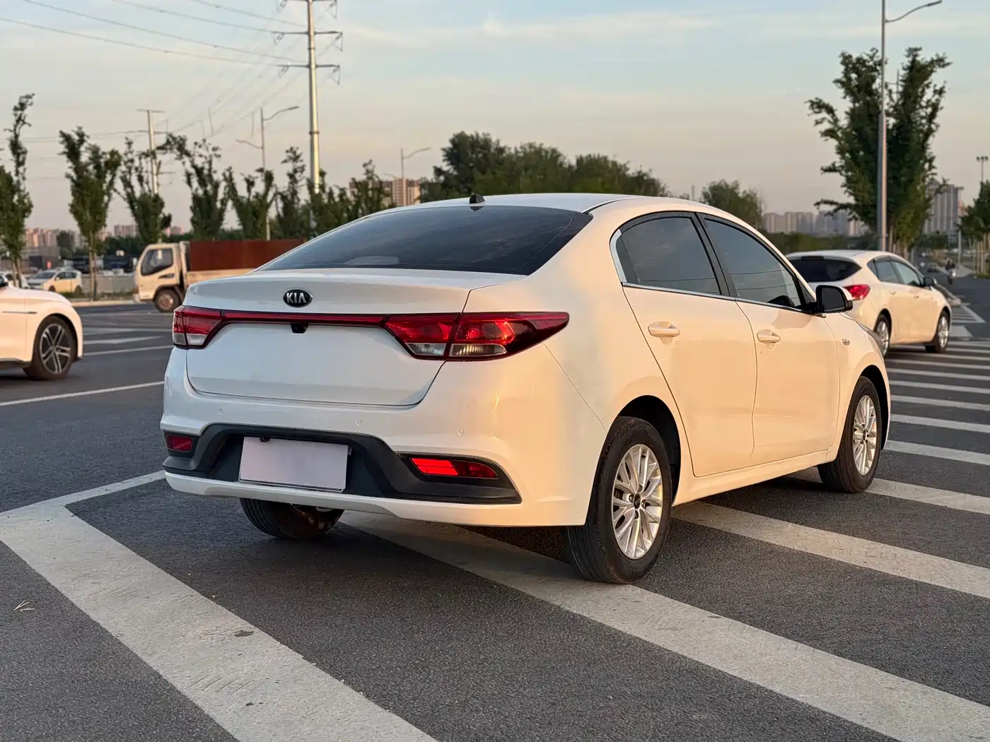 Kia K2 2017 Sedan 1.4L AT GLS фото 5