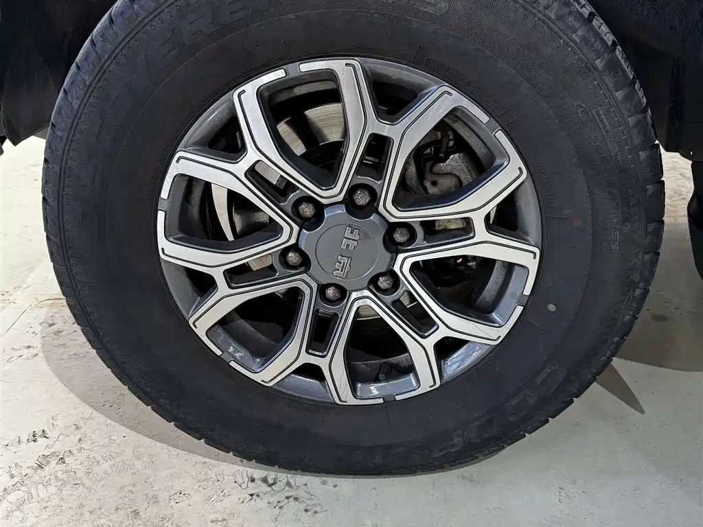 BAIC ORV Beijing Offroad BJ40 2023 2.0T Auto 4WD Urban Hunter Knight Edition фото 11
