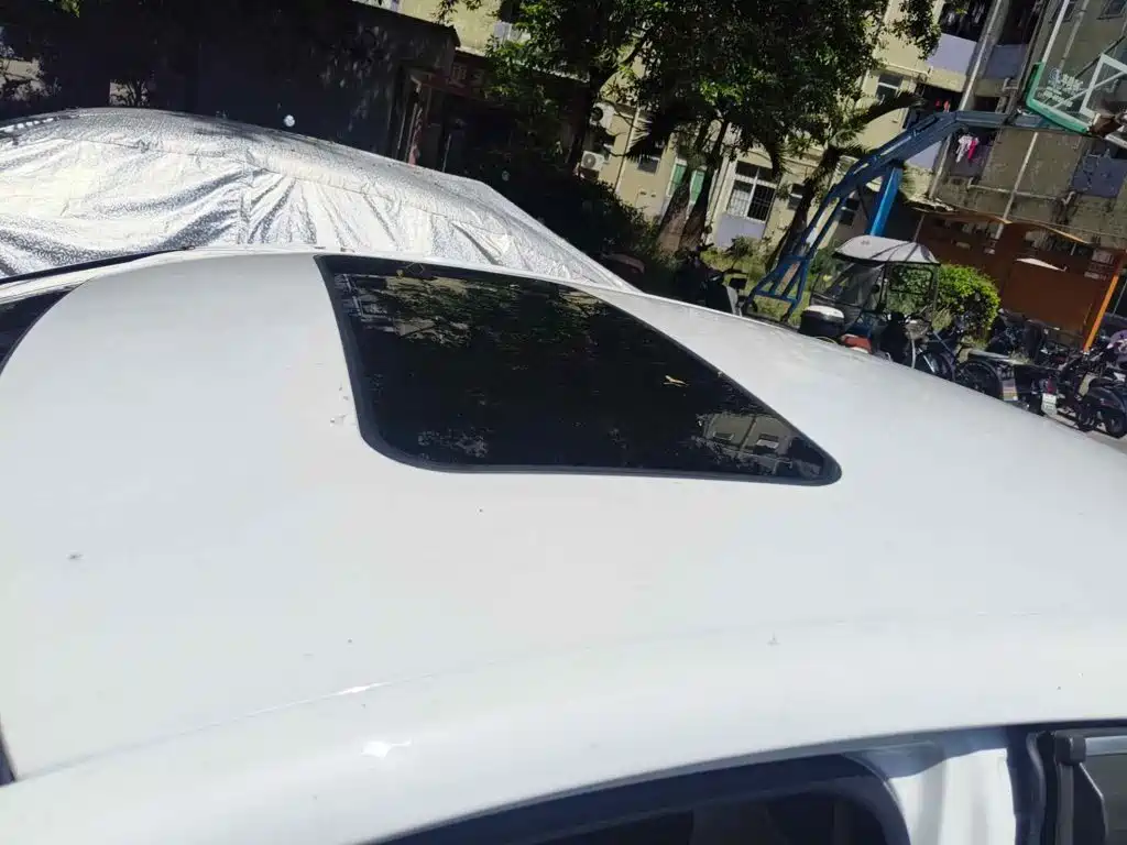 Roewe i6 2020 2020 PLUS 1.6L CVT 4G Connected Glory Flagship Edition