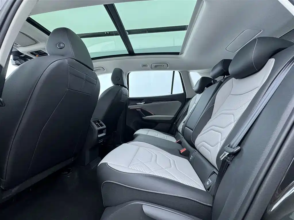 Volkswagen Tayron 2025 Tayron L 330TSI 2WD Elite фото 28