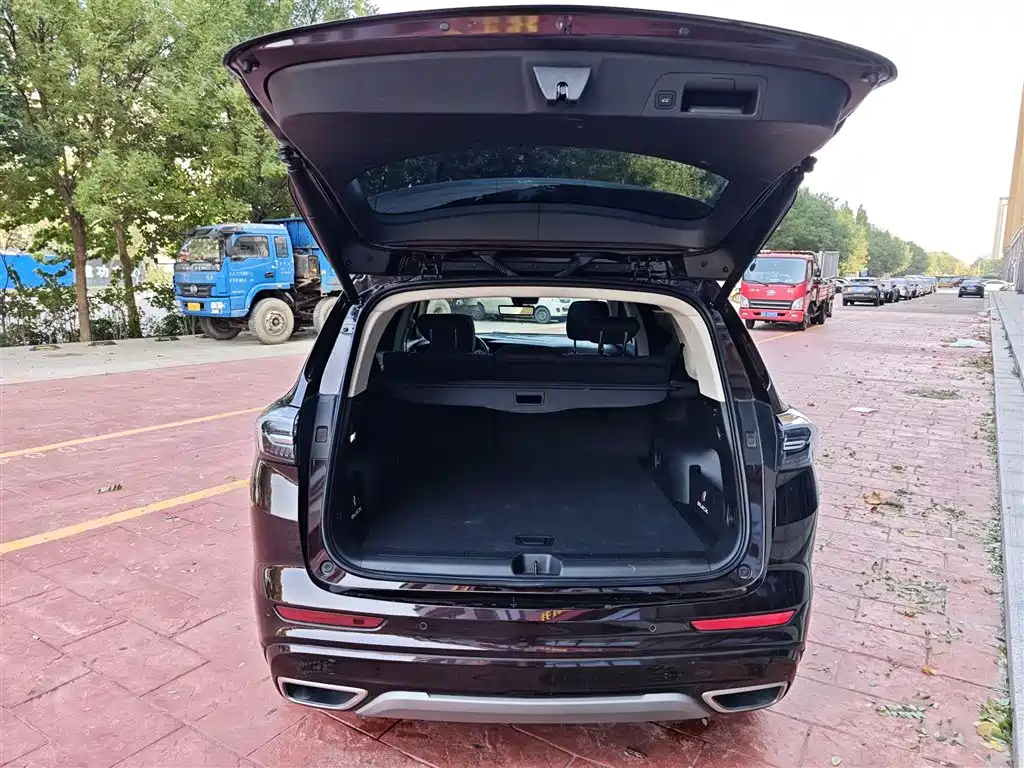Buick Envision Plus 2022 Envision Plus Avenir 5-Seater фото 7