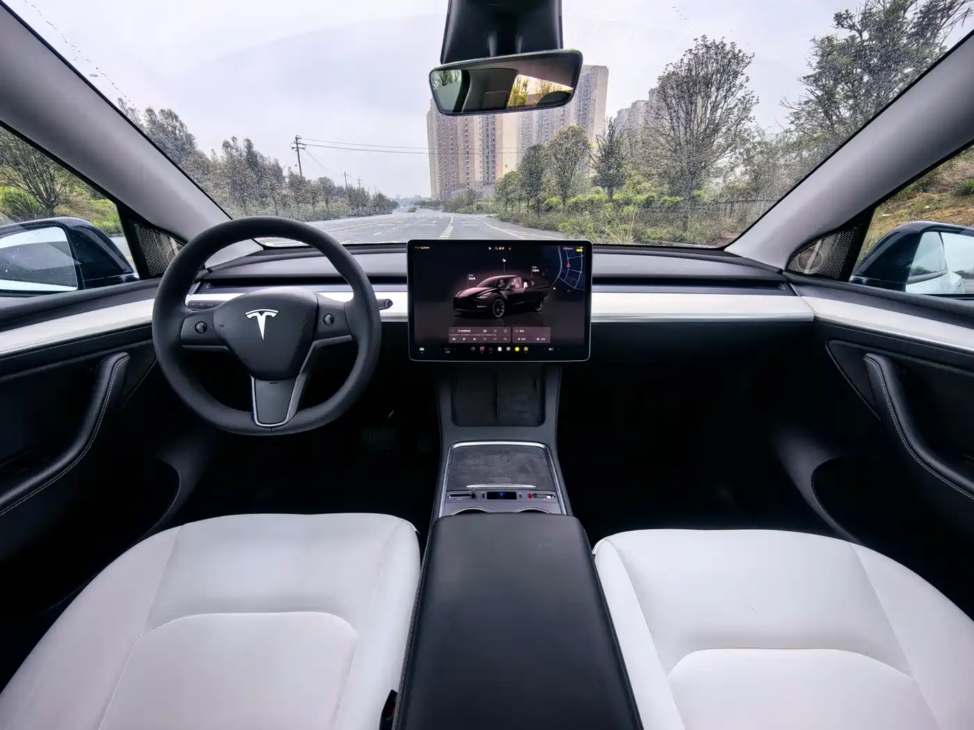 Фото 9 - Tesla Model Y