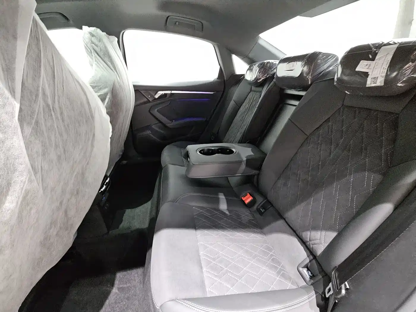 Audi A3 2024 Model A3L Limousine 35 TFSI Luxury Sport фото 12
