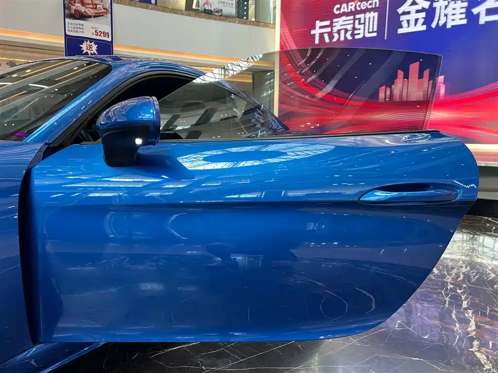 Porsche 718 2018 Cayman 2.0T фото 6