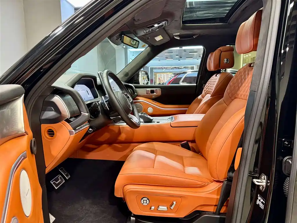 TANK TANK 700 NEW ENERGY