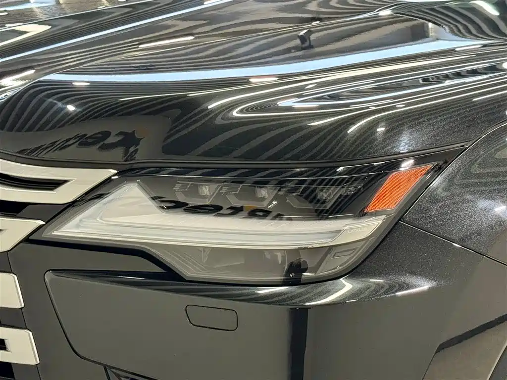 Lexus LX 2025 700h Boundary Edition фото 8