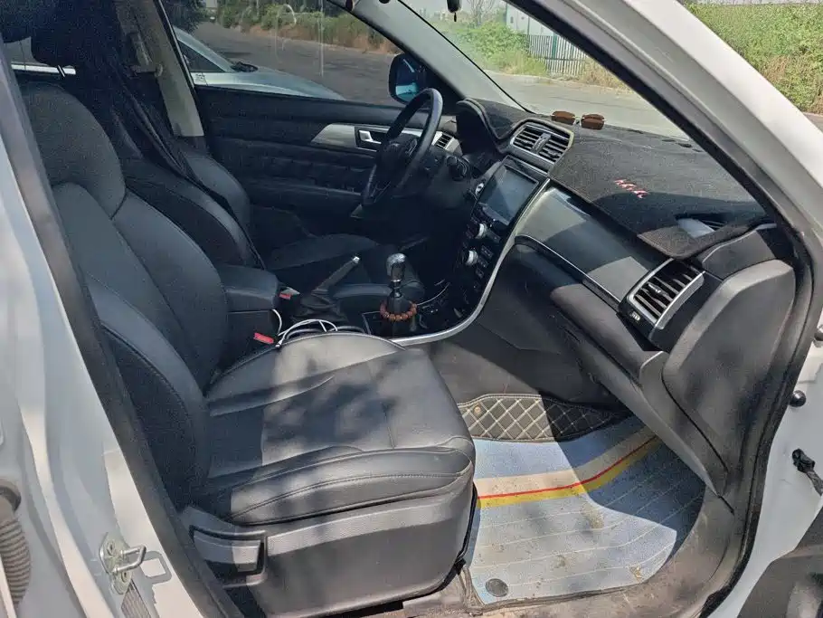 Haval H2 2015 2014 1.5T Manual 2WD Elite Edition