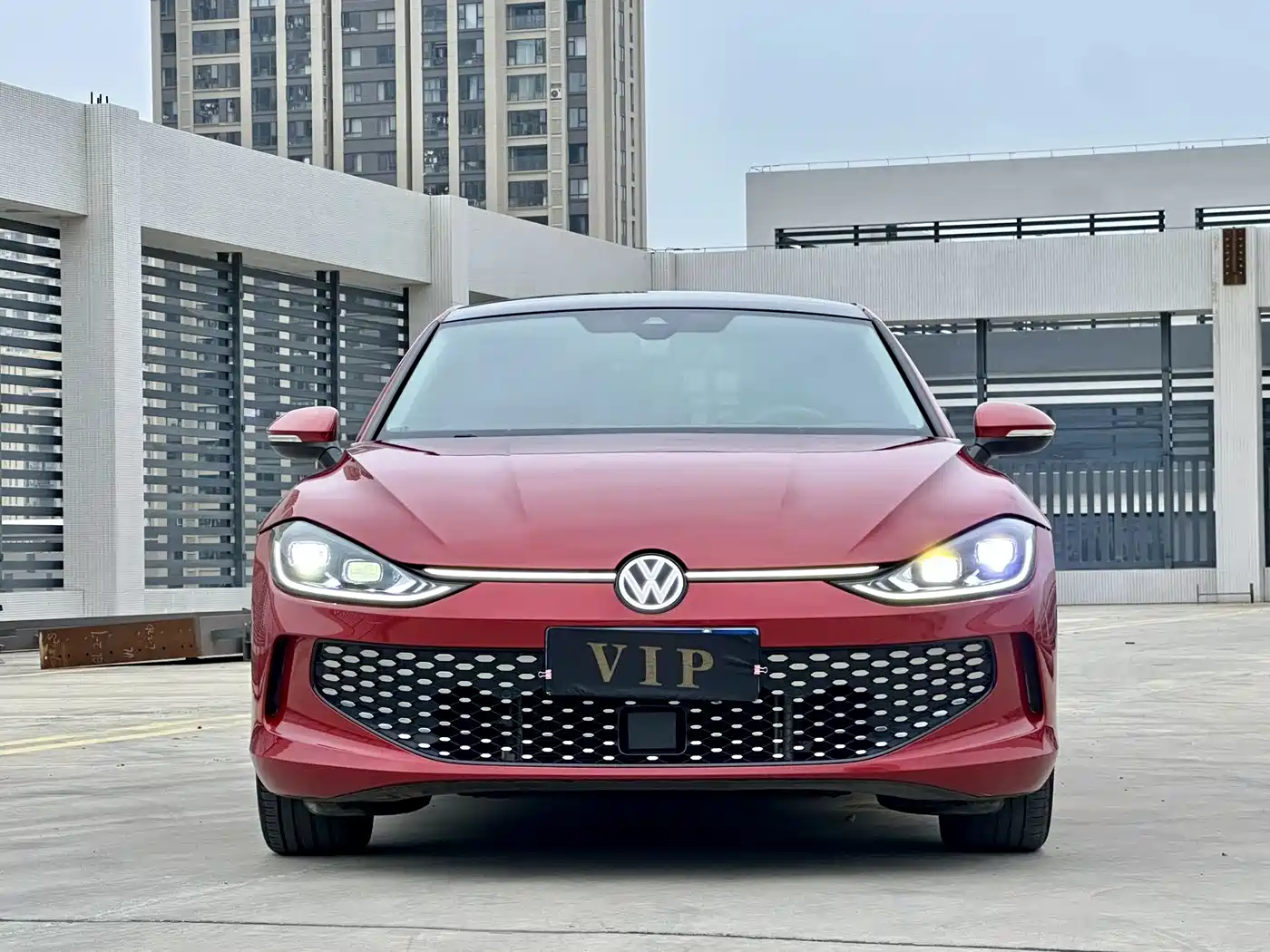 Photo 2 - Volkswagen Lamando