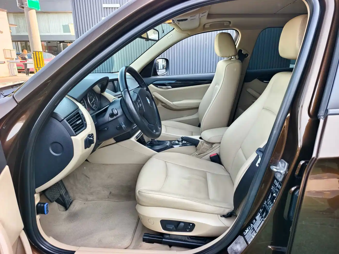 BMW X1 (Import) 2010 xDrive25i фото 6