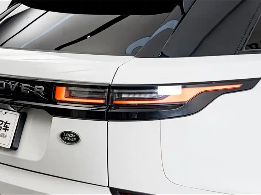 Land Rover Range Rover Velar 2024 S фото 9