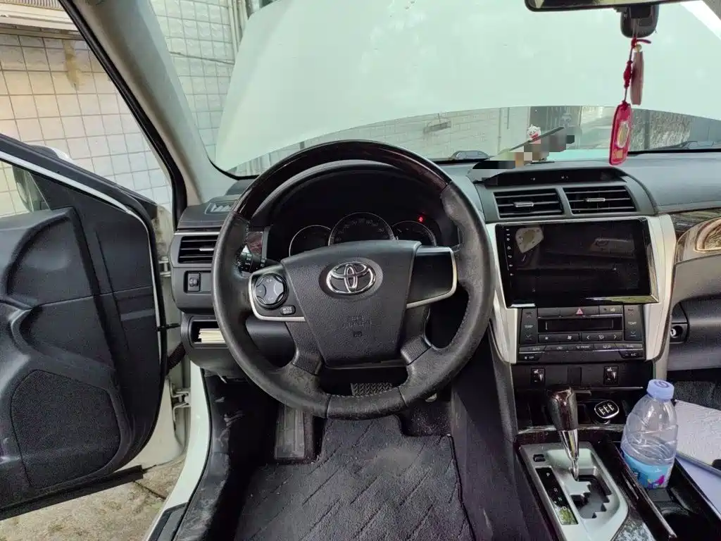 Toyota Camry 2015 2015 2.0G Leading Edition