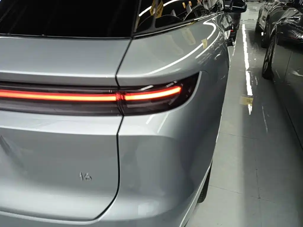 Li Auto i6 2026 2025 4WD Base Model