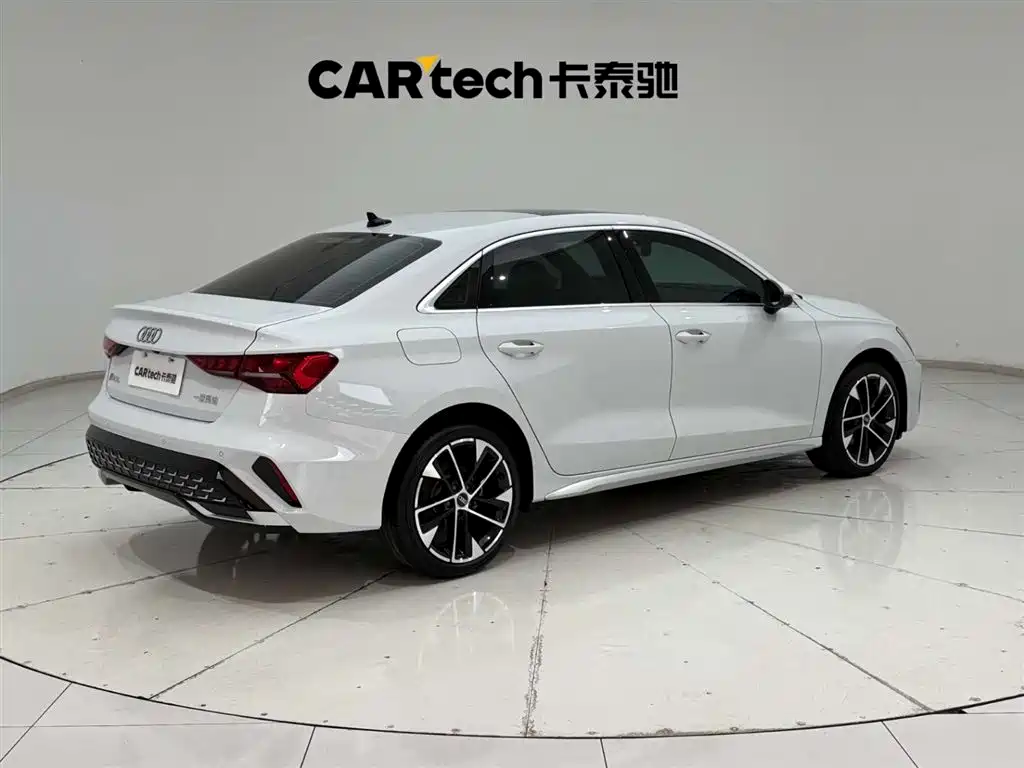 Audi A3 2025 Facelift A3L Limousine 35TFSI Flying Spur Premium фото 11