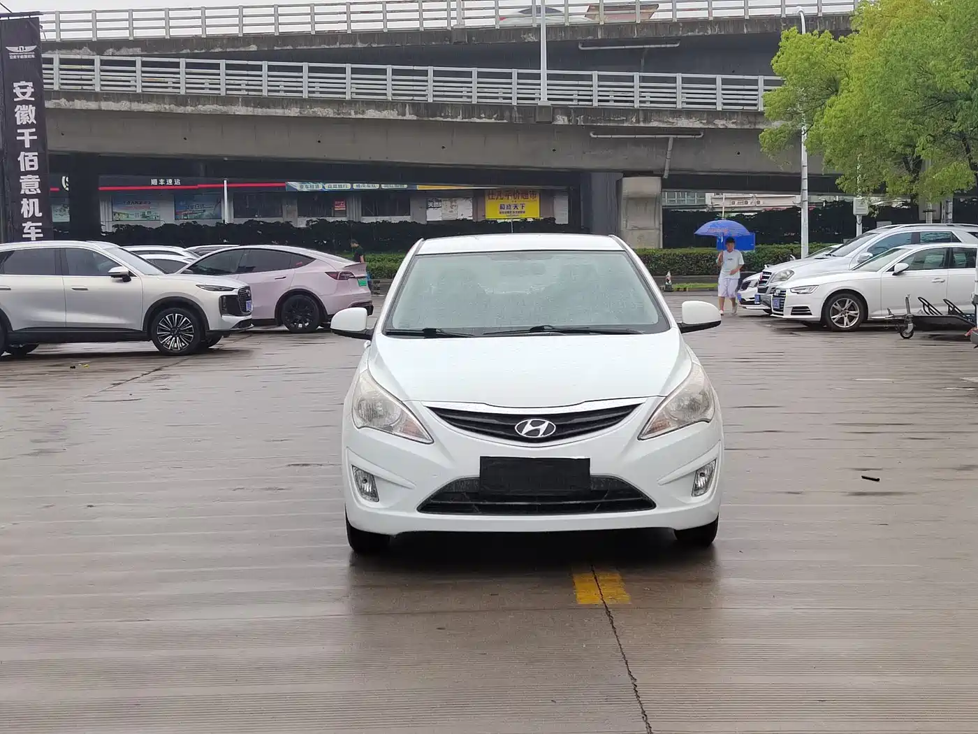 Фото 2 - Hyundai Verna