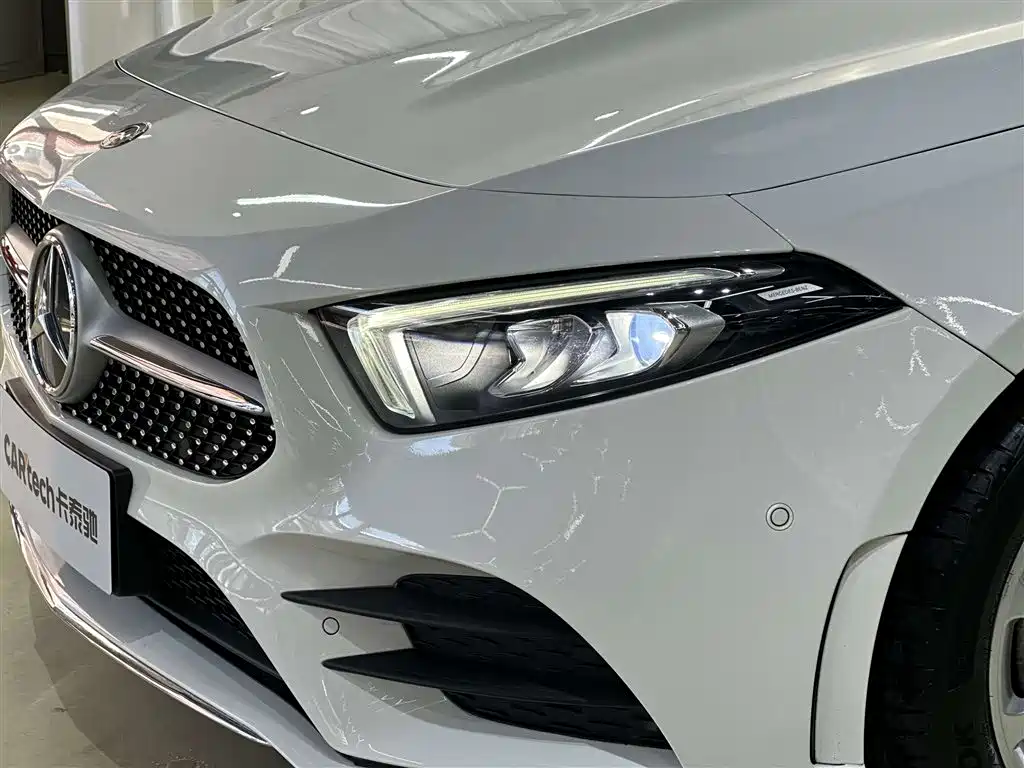 Mercedes-Benz A-Class 2019 A 200 L Sport Sedan фото 11