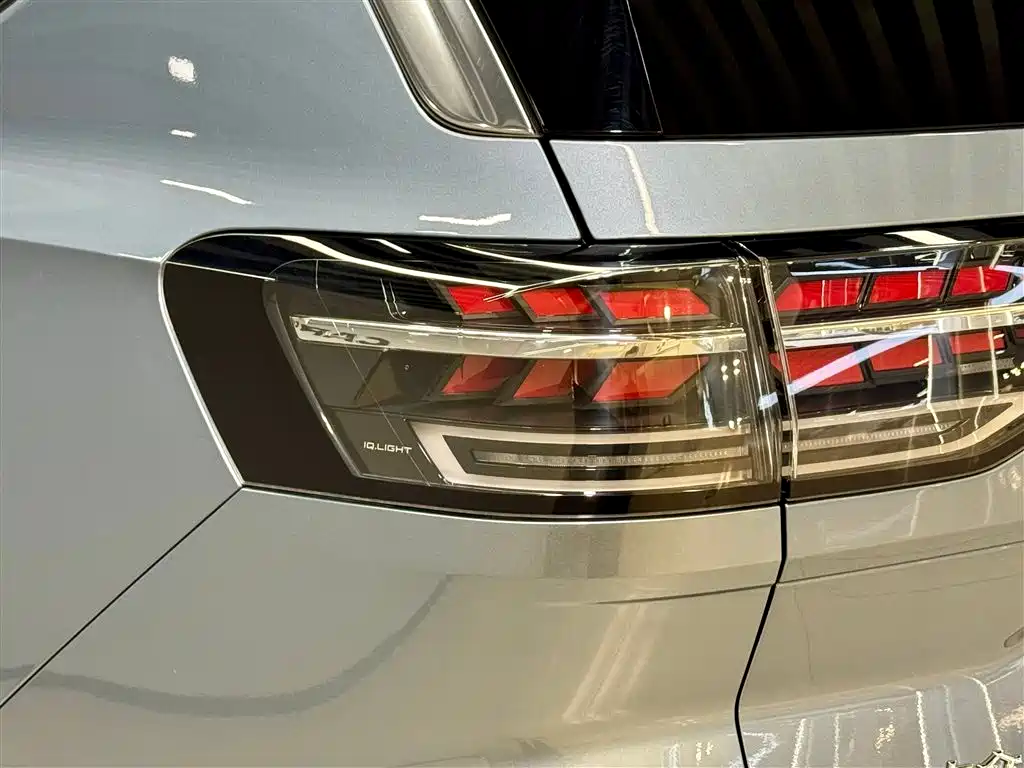 Volkswagen Talagon 2025 450TSI R-Line 6-Seater фото 9
