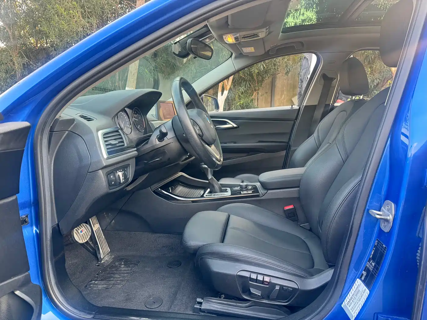 BMW 1 Series 2018 118i Sport Edition фото 8