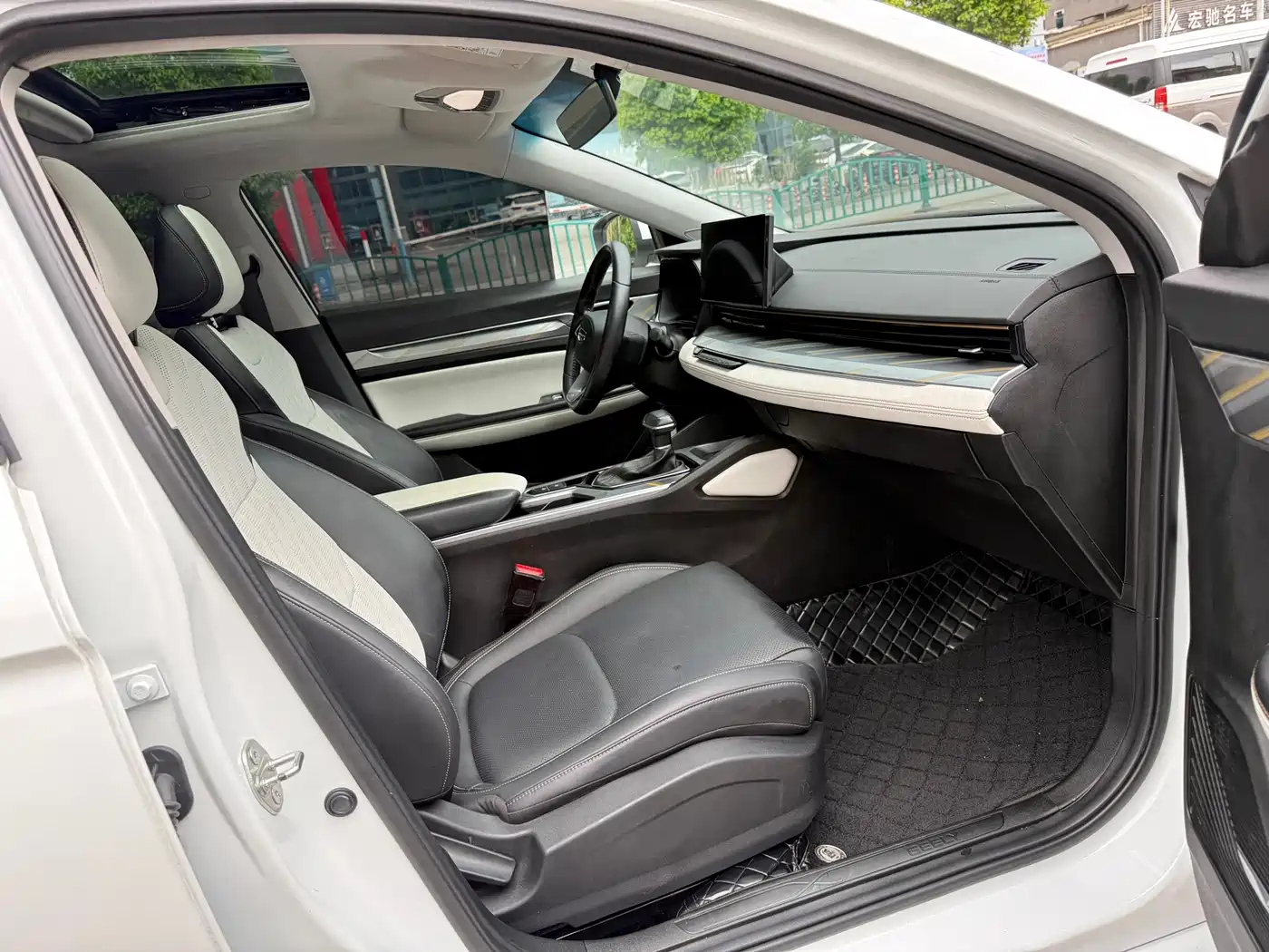 Geely Emgrand L 2023 2022 1.4T CVT Flagship