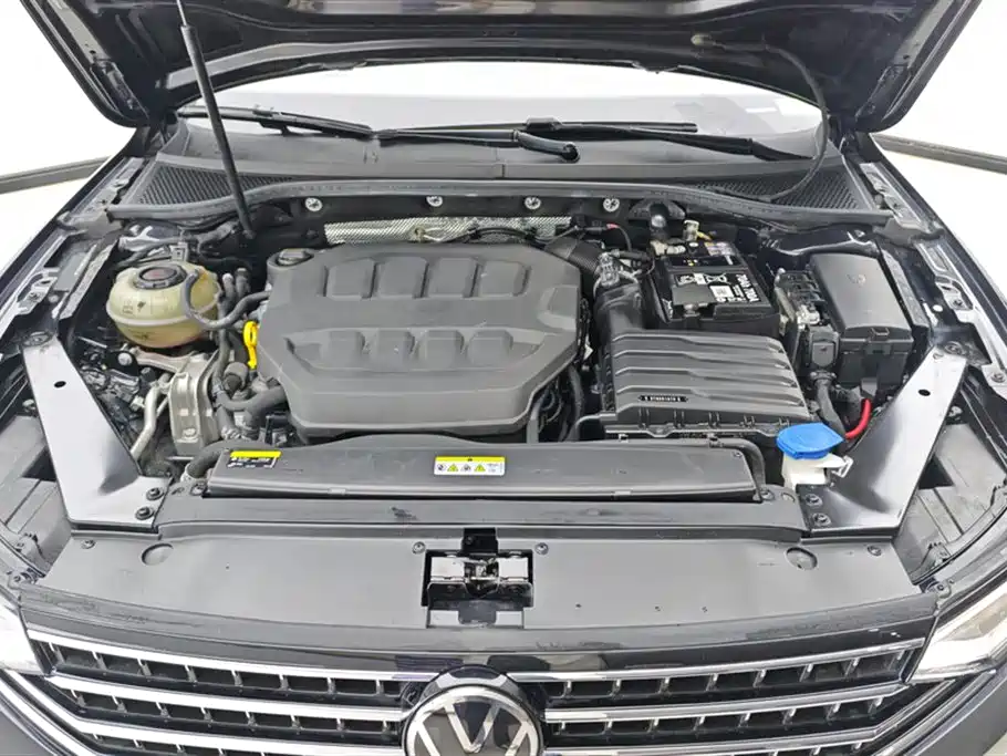 Volkswagen Magotan 2023 Model 2 Million Commemorative Edition 330TSI DSG Luxury фото 10