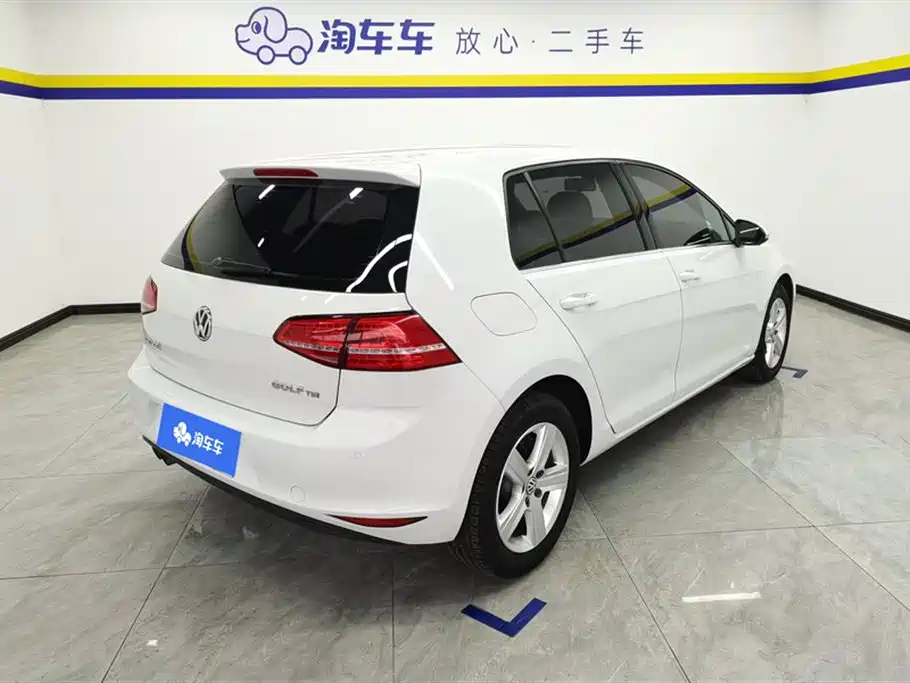 Volkswagen Golf 2015 1.4TSI Automatic Luxury фото 3