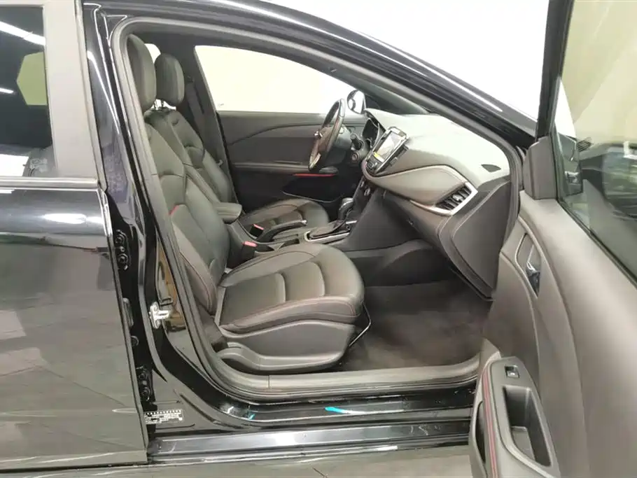 Chevrolet Monza 2019 RS 330T Auto Smooth Edition China VI фото 8