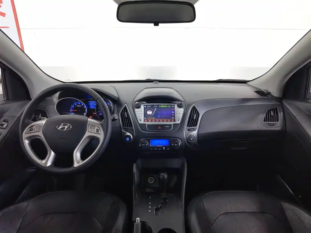 Hyundai Beijing Hyundai ix35 2013 2.0L Auto 2WD Smart GLS China IV фото 5