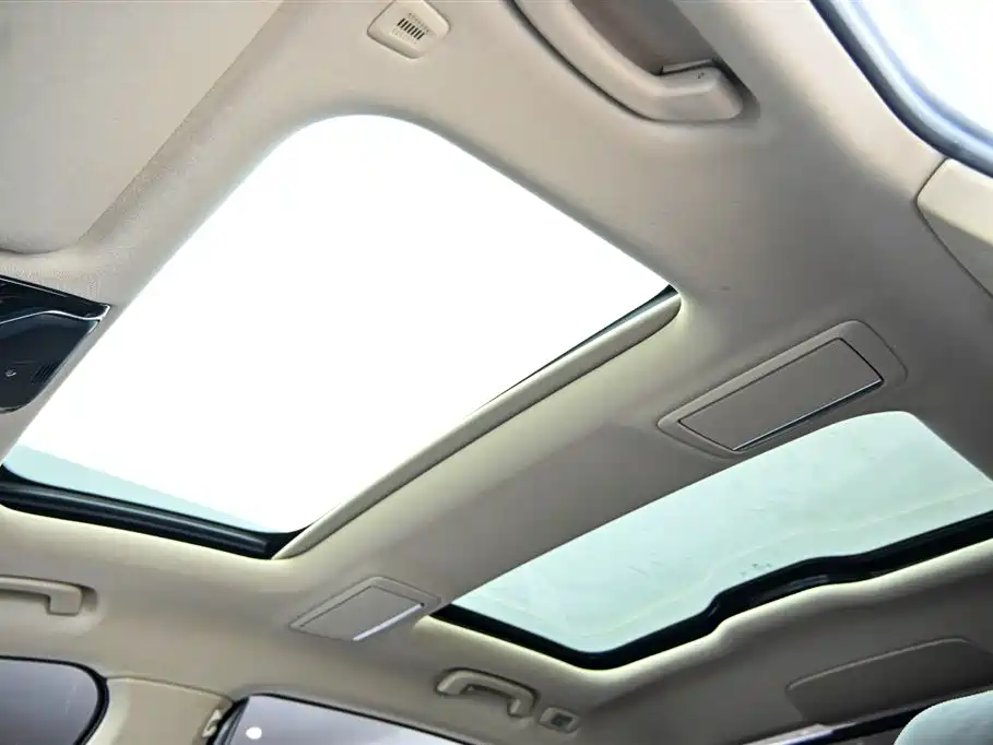 BMW 7 Series 2021 Model 730Li Luxury Package фото 37