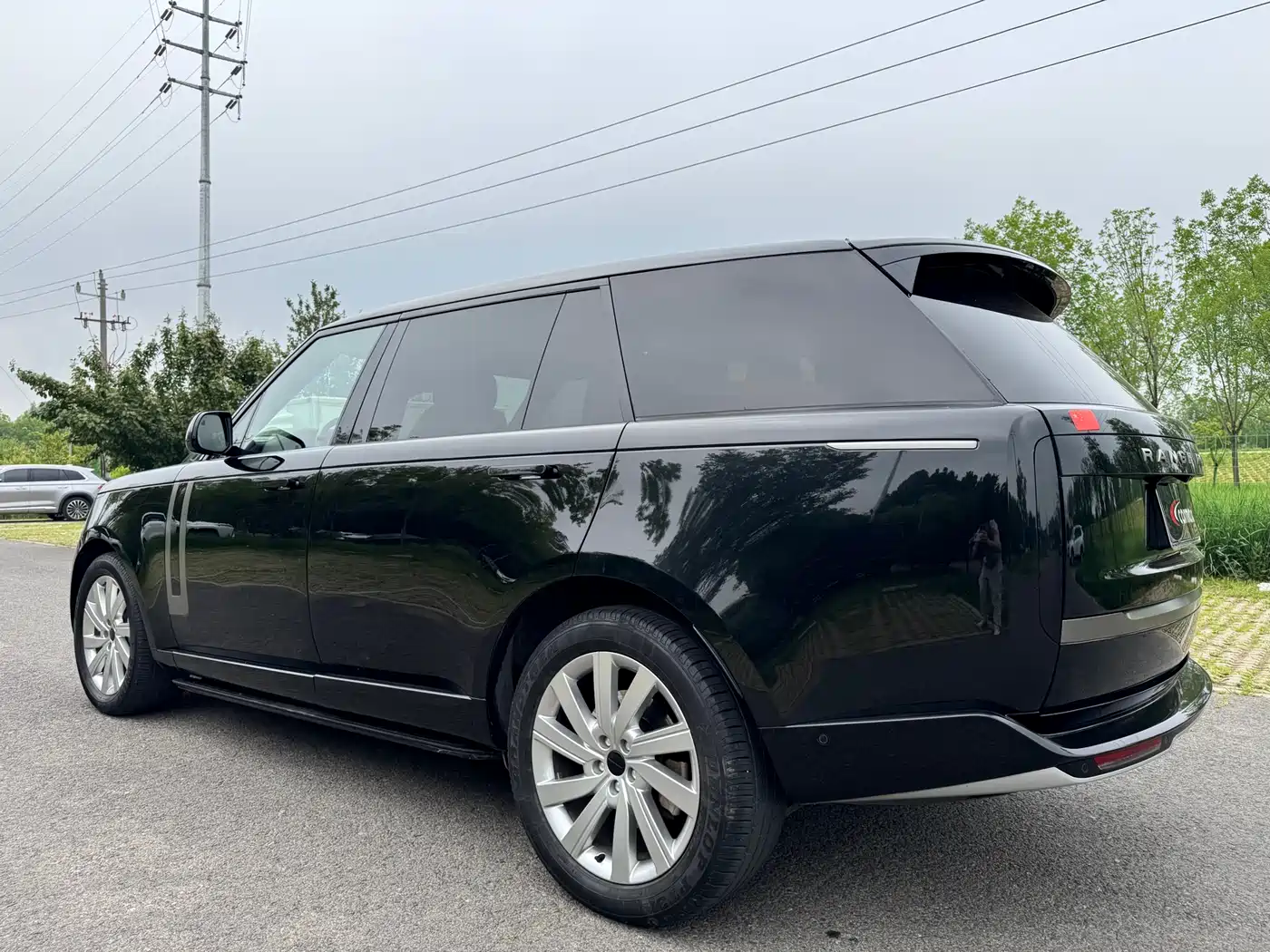 Land Rover Range Rover 2023 2023 3.0 L6 400PS Golden Age 7-Seater Long Wheelbase