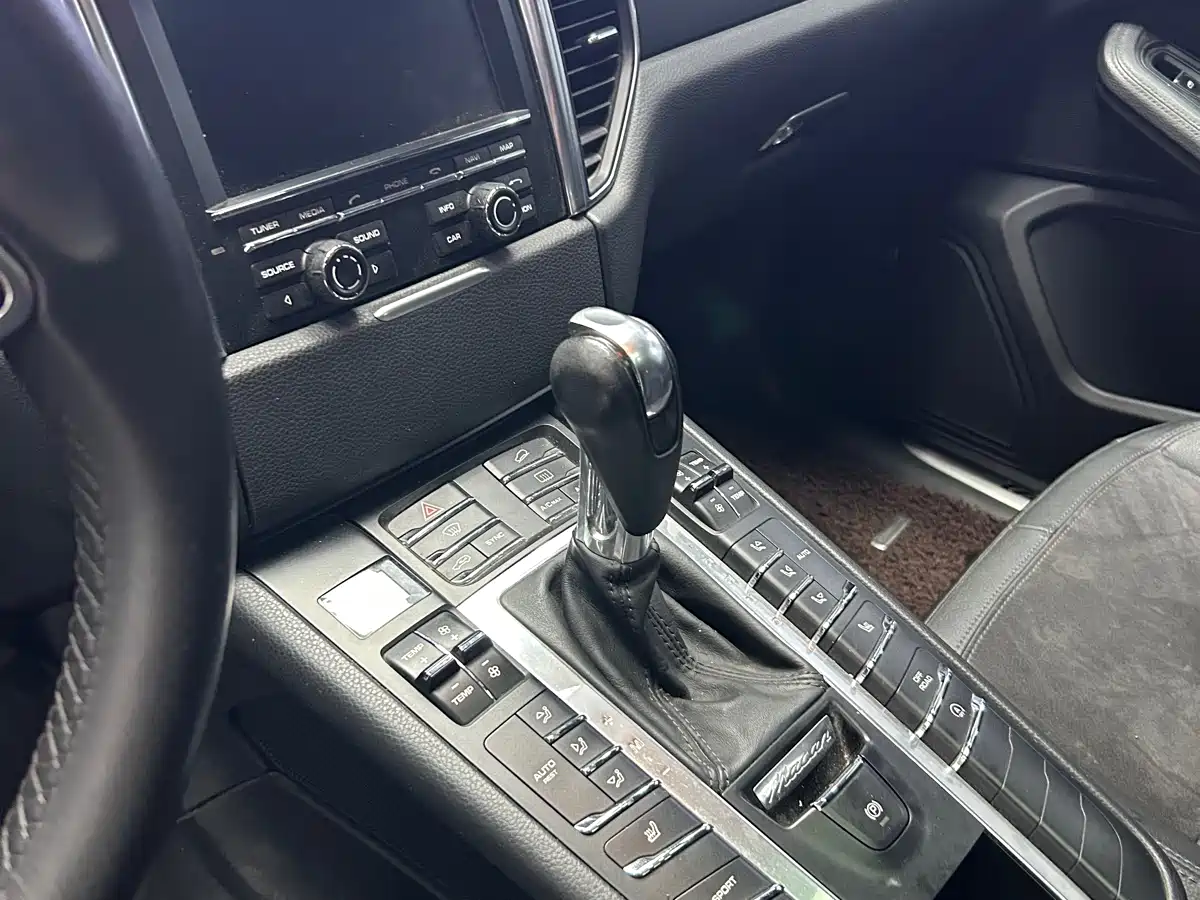 Porsche Macan 2014 Macan 2.0T фото 10