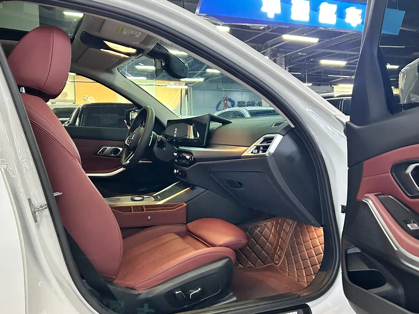 Фото 9 - BMW 3 Series