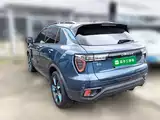 Фото 7 - Lynk & Co 01