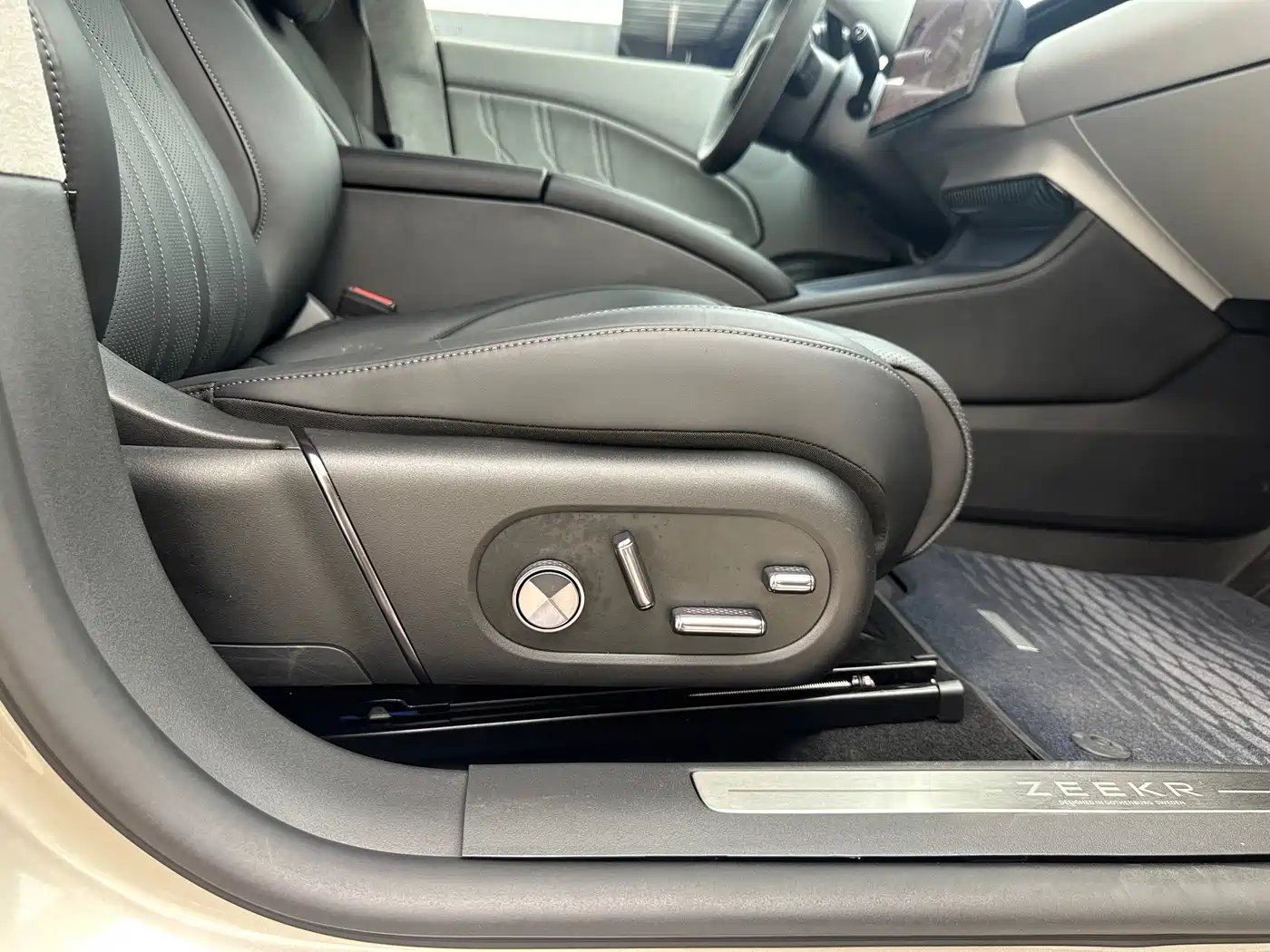ZEEKR EXTREME KRYPTON 007