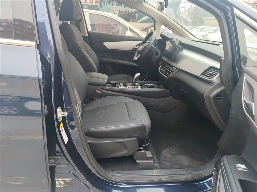 BYD Song MAX 2021 Upgrade 1.5T Automatic Luxury Edition 6-Seater фото 25