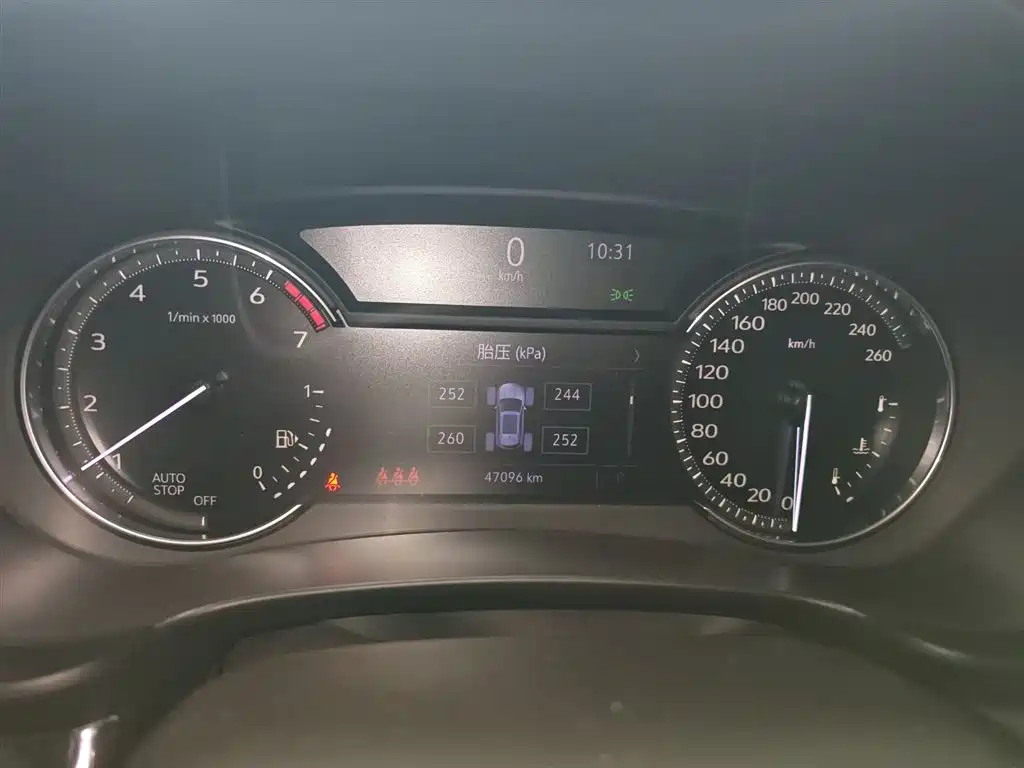 Cadillac XT4 2018 Model 28T 2WD Technology фото 4
