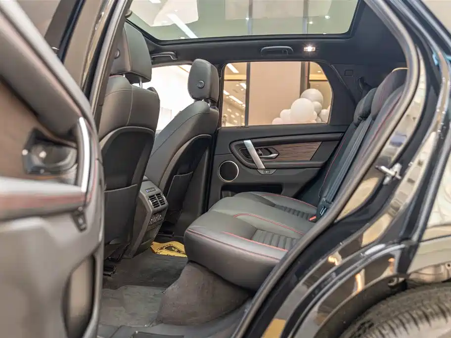 Land Rover Discovery Sport 2022 Model 249PS R-Dynamic SE Performance Tech Edition 5-Seater фото 16