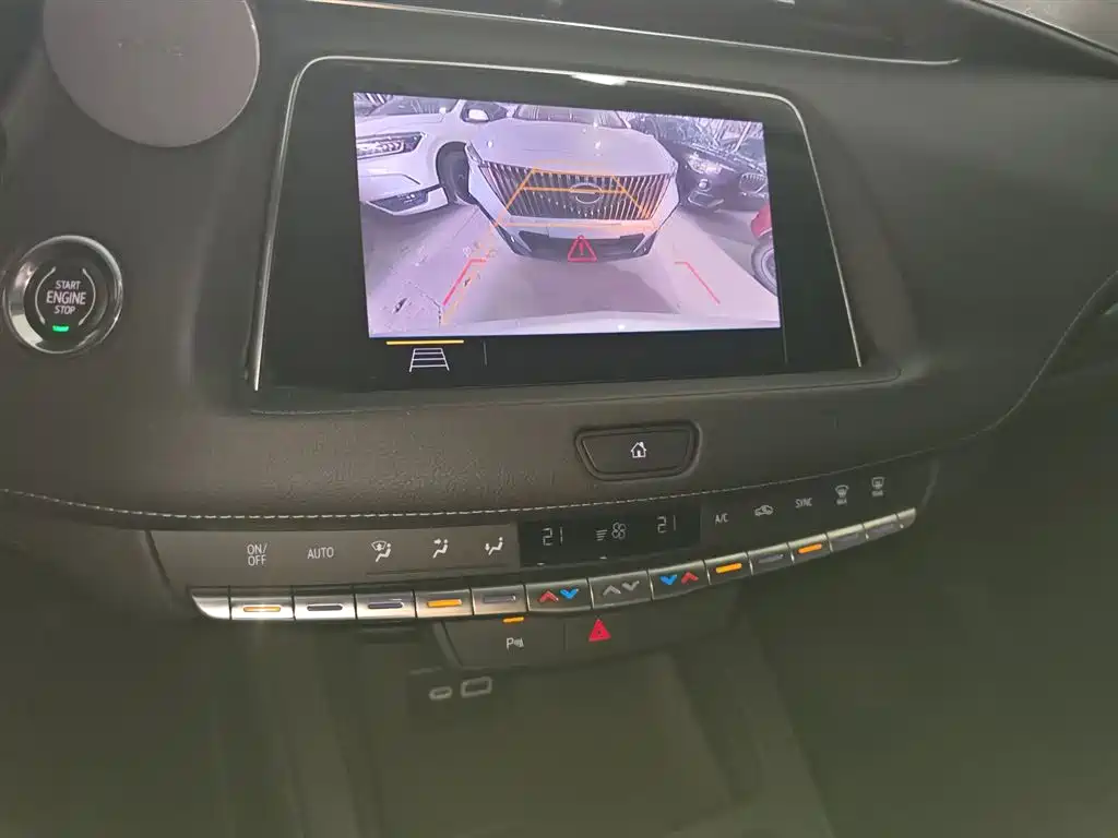 Cadillac XT4 2018 Model 28T 2WD Technology фото 5