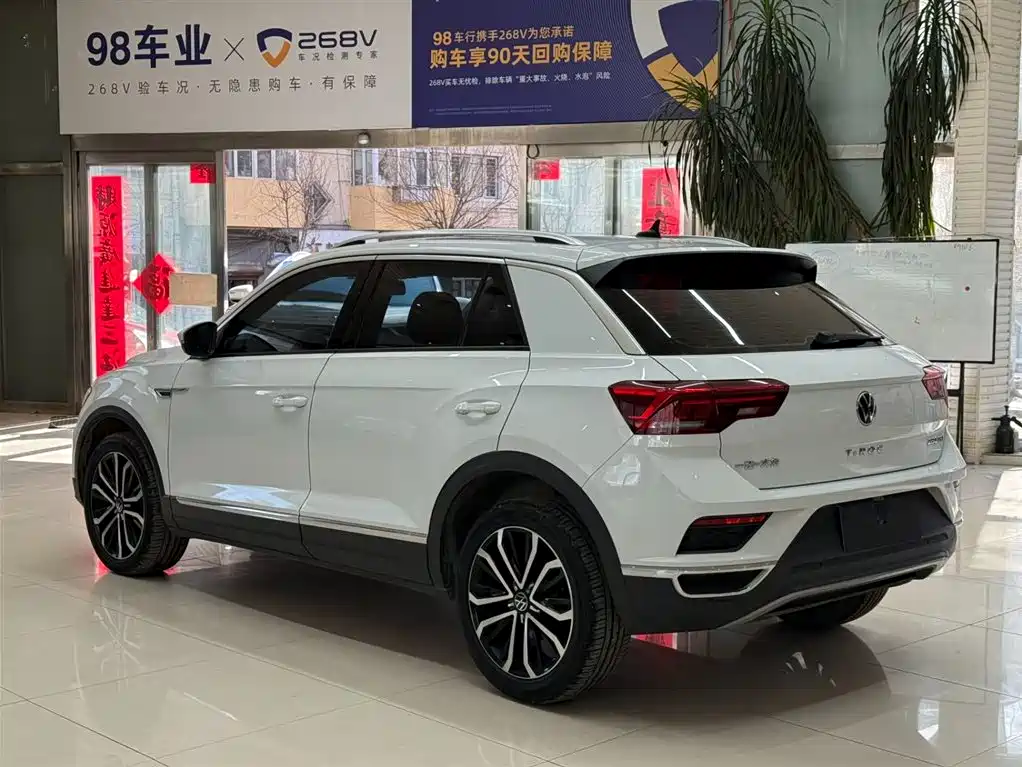 Volkswagen T-ROC 2022 280TSI DSG 2WD Comfort PLUS фото 6