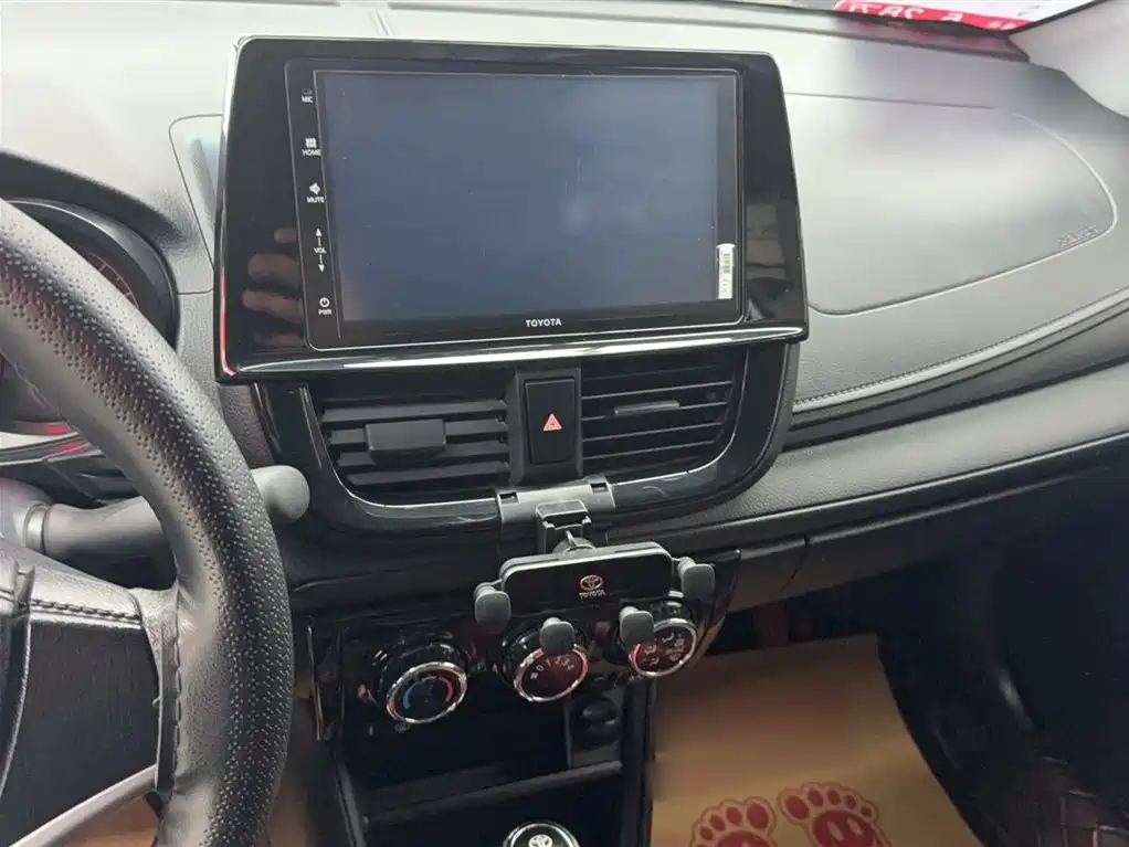 Toyota Vios 2021 1.5L CVT Zhixing Edition фото 6