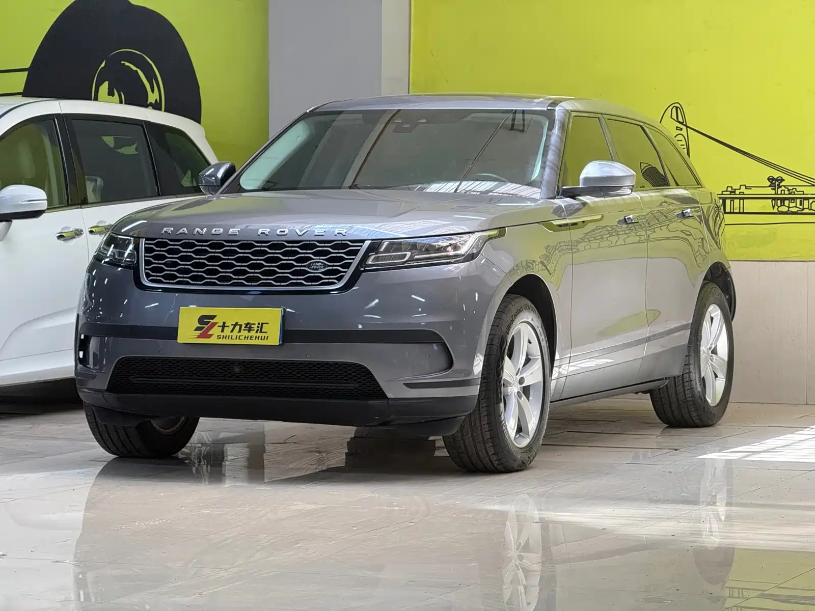 Фото 1 - Land Rover Range Rover Velar