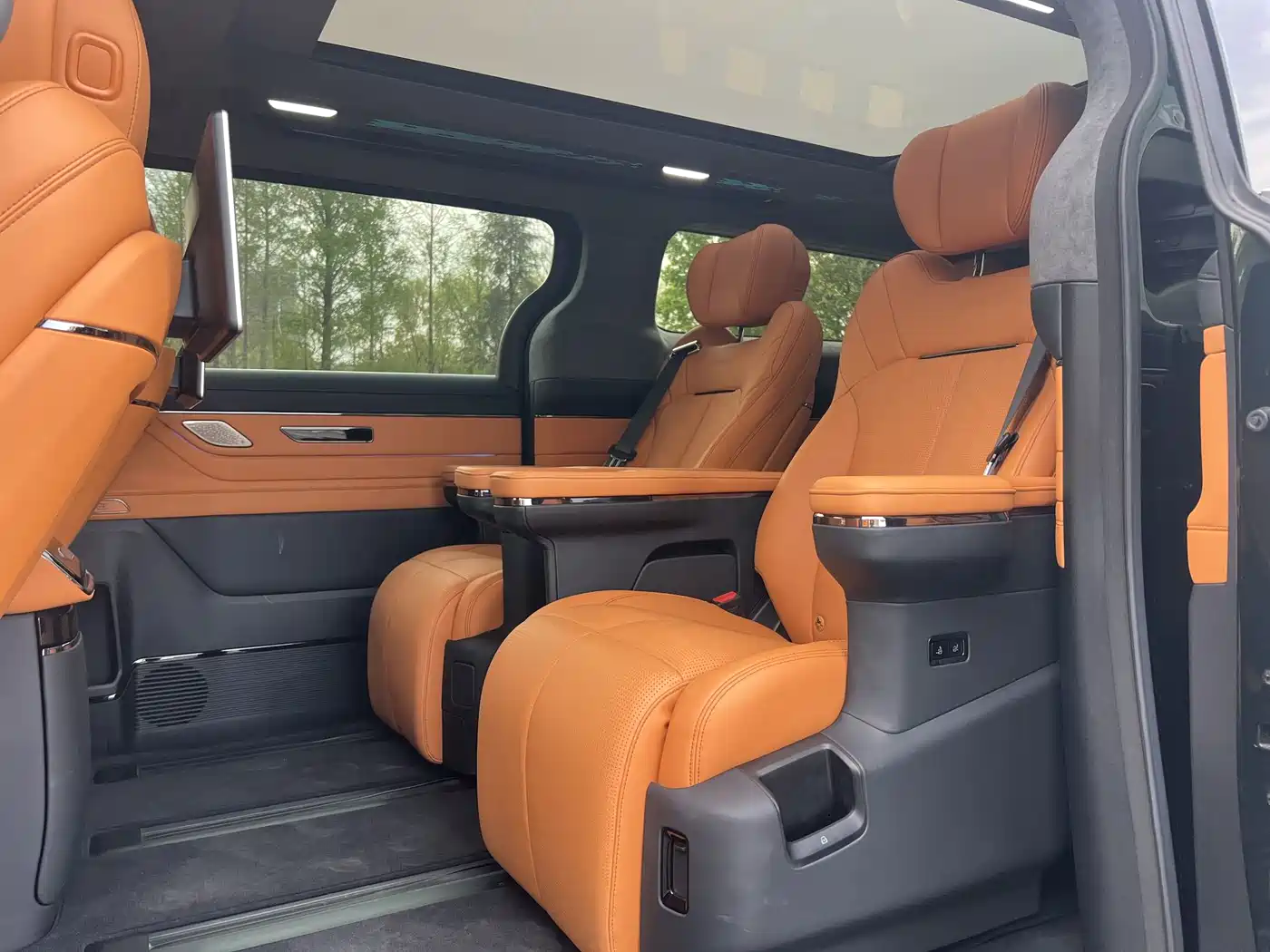 GEELY GALAXY WING TRUE L380